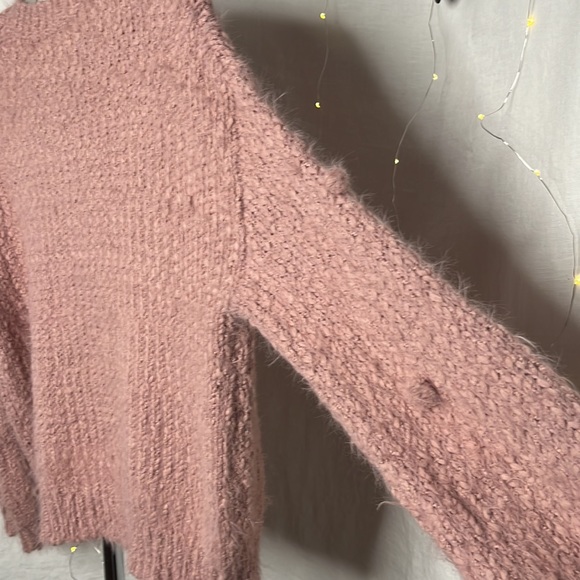Fate
By stitch fix sweater dusty rose eyelash knit chunky knit - Picture 7 of 7